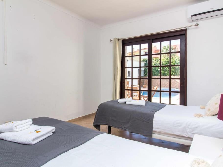 Villa Dogueno- Privat Pool & Privacy & Albufeira Center 外观 照片