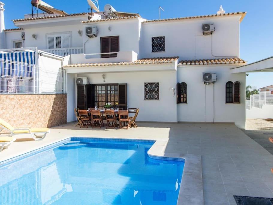 Villa Dogueno- Privat Pool & Privacy & Albufeira Center 外观 照片