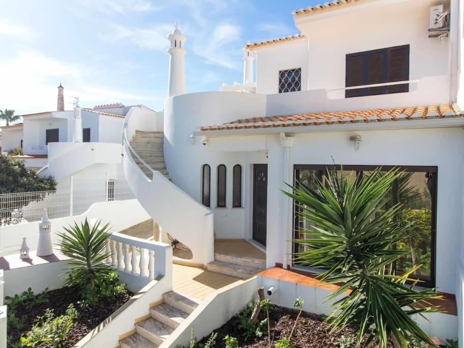 Villa Dogueno- Privat Pool & Privacy & Albufeira Center 外观 照片